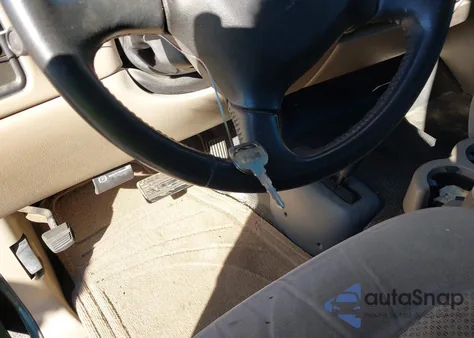 2001 Chevrolet Silverado 1500 Ls z USA, uszkodzony, nr VIN 2GCEK19V111307171